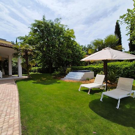 Park Residence Il Gabbiano Moniga del Garda Екстериор снимка