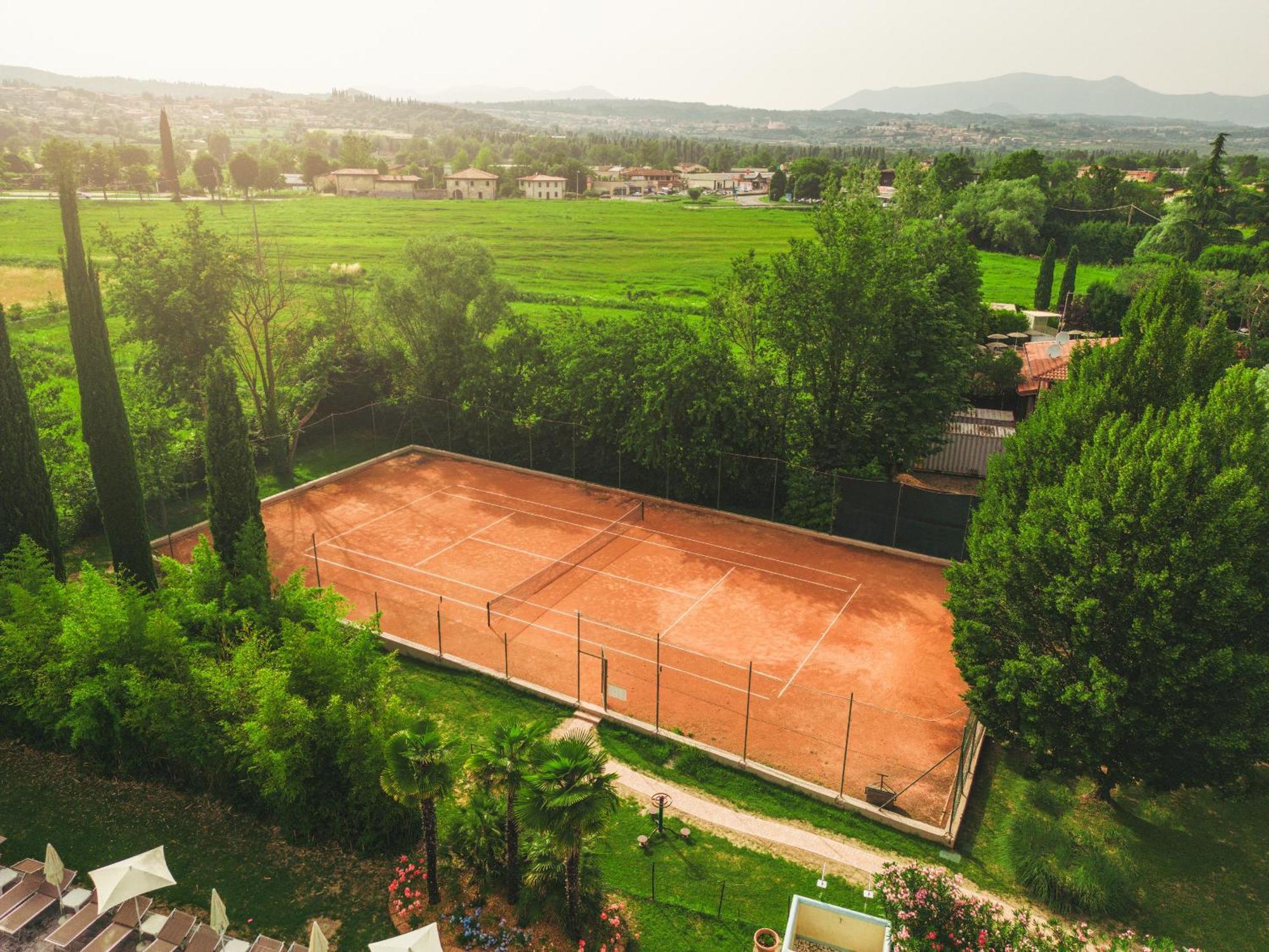 Park Residence Il Gabbiano Moniga del Garda Екстериор снимка